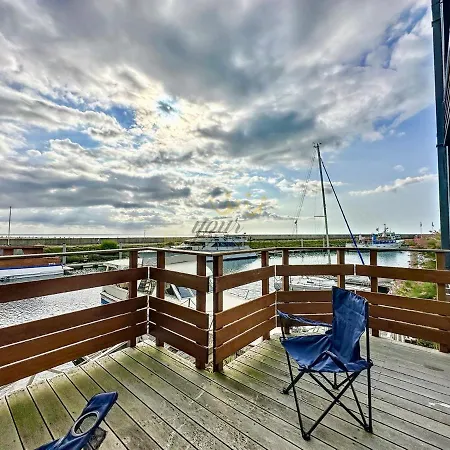 Le Yacht Yourhosthelper