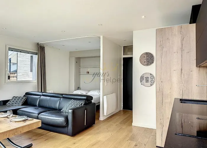 Le Yacht Yourhosthelper Deauville