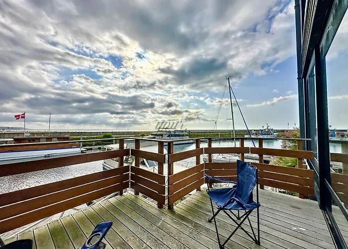 Le Yacht Yourhosthelper