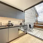 Le Yacht Yourhosthelper دوفييل
