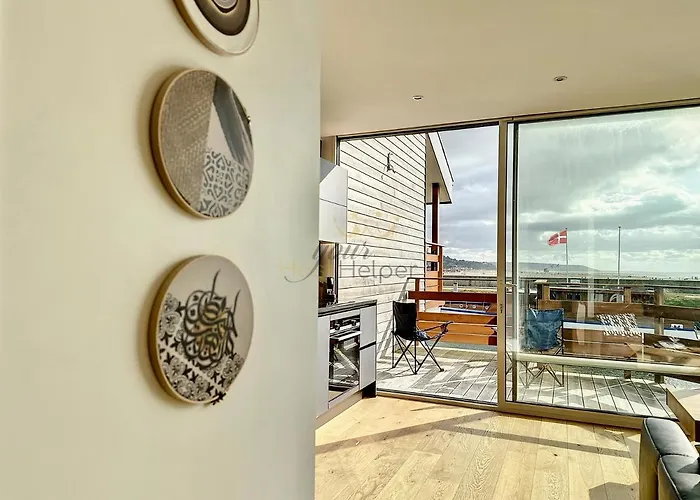 Le Yacht Yourhosthelper Lejlighed Deauville