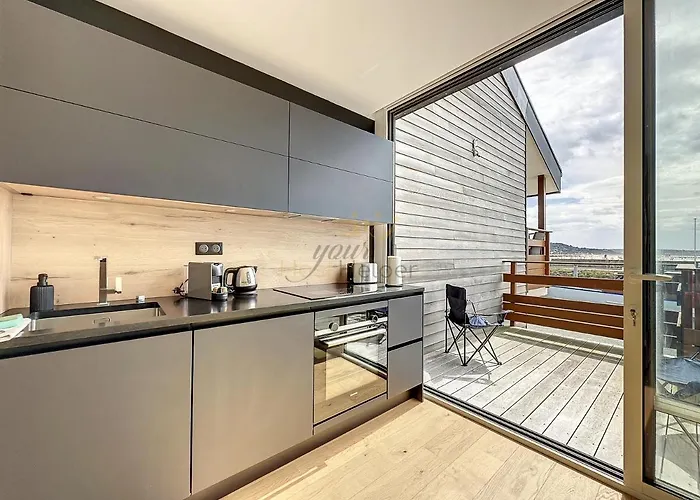 Le Yacht Yourhosthelper Deauville