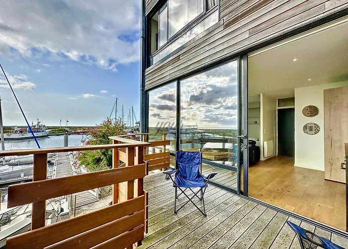 Le Yacht Yourhosthelper Lejlighed Deauville